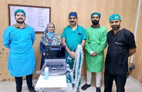 Handover of the Acclarix AX3 to the OT team