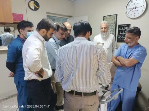 Cardiologists and technologists at the echo demonstration